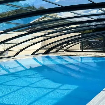 2 Bedroom Apartment, Pool Jaroslawiec