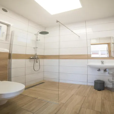 Spacious 3-room Apartment, Summer Pool *